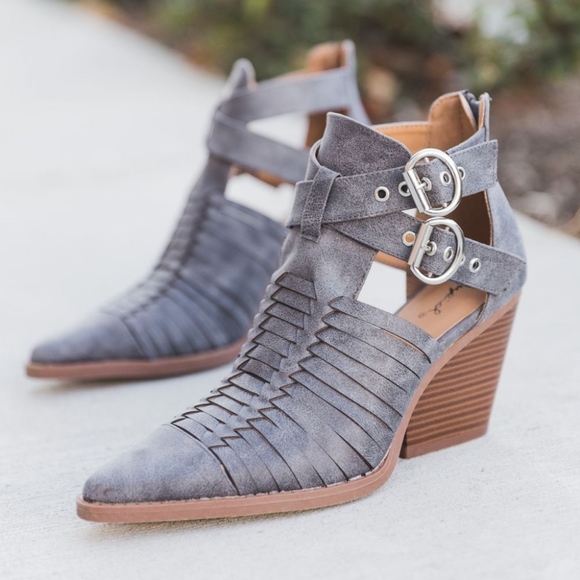 Shoes - PETYON Buckle Bootie - GREY